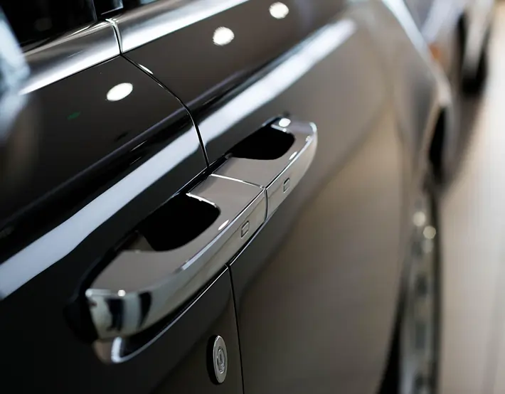 Serrure de portière de voiture représentant le service d’ouverture de véhicules